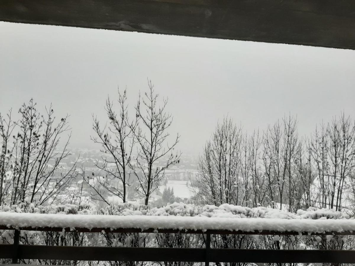 Sympa Avec Terrasse , Maxi 4 Pers.briancon Briançon