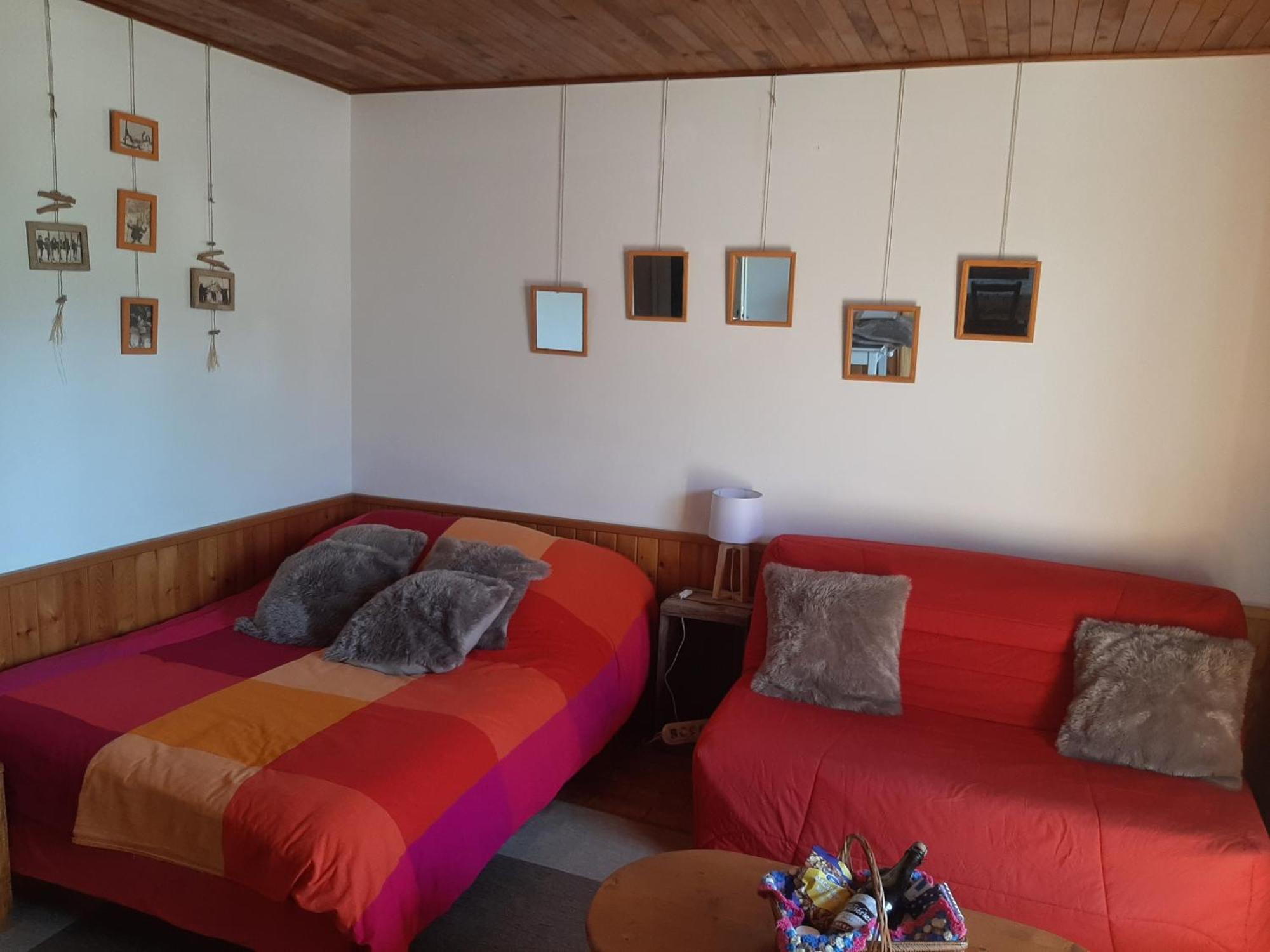 Sympa Avec Terrasse , Maxi 4 Pers.briancon Briançon