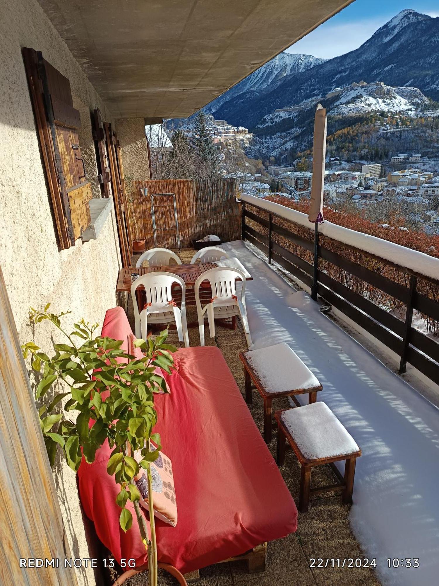 Sympa Avec Terrasse , Maxi 4 Pers.briancon Apartment Briançon
